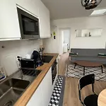 Flexliving - Superb Whole Apartment - Caulaincourt